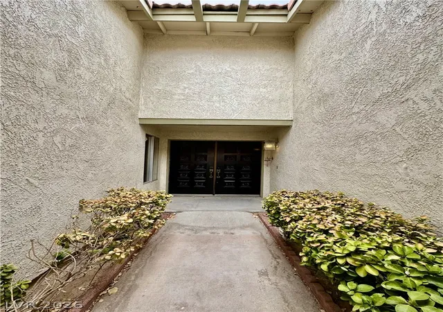 Photo 4 of Single family home for sale at 1720 Carlos Dr, Las Vegas, NV 89123 | MLS# 2807639 | Listing updated on 2026-10-05
