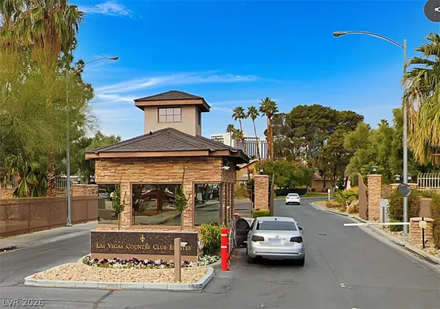 Single family home for sale at 1018 Bel Air Cir, Las Vegas, NV 89109 | MLS# 2807655
