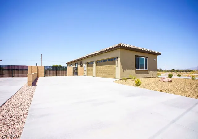 Photo 3 of Single family home for sale at 1840 Old W Ave, Pahrump, NV 89048 | MLS# 2807689 | Listing updated on 2026-09-11