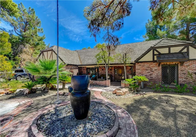 Photo 3 of Single family home for sale at 3005 Campbell Cir, Las Vegas, NV 89107 | MLS# 2807794 | Listing updated on 2026-10-01