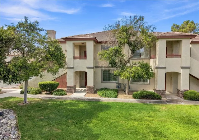 Listing Photo 4 - Condo for sale in building located at 1704 Queen Victoria St, Las Vegas, NV 89144 - Unit #102