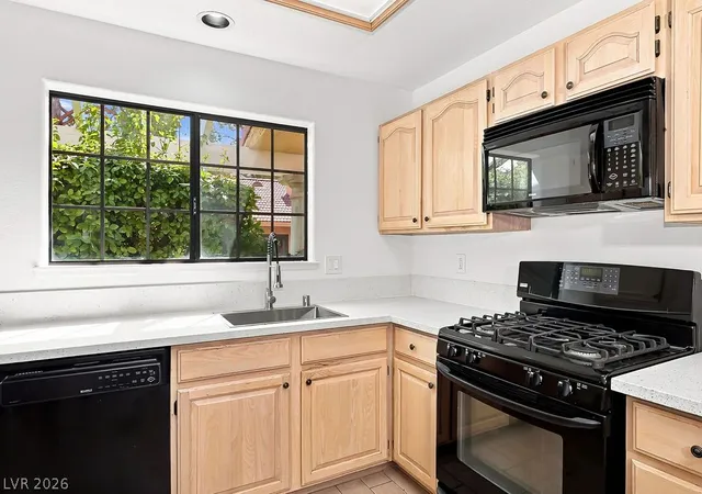 Photo 4 of Sale Pending at 2851 S Valley View Blvd #1093, Las Vegas, NV 89102 | MLS# 2807698 | Listing updated on 2026-09-11