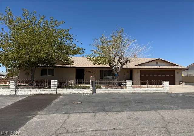 Photo 2 of Single family home for sale at 1560 Rocking Horse Dr, Henderson, NV 89002 | MLS# 2808242 | Listing updated on 2026-09-16