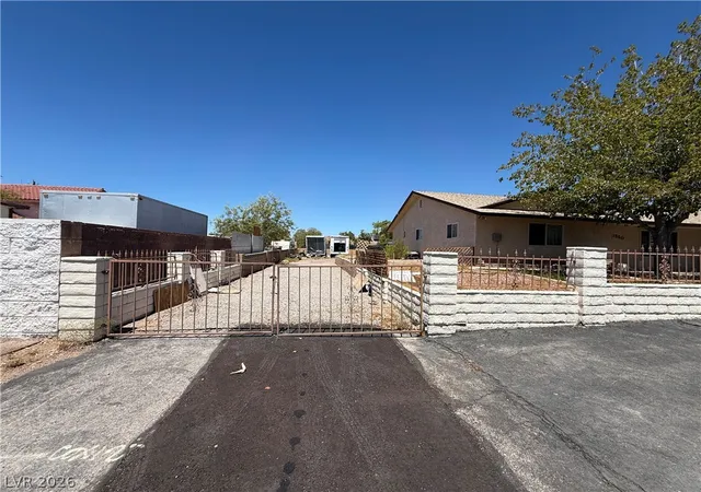 Photo 3 of Single family home for sale at 1560 Rocking Horse Dr, Henderson, NV 89002 | MLS# 2808242 | Listing updated on 2026-09-16