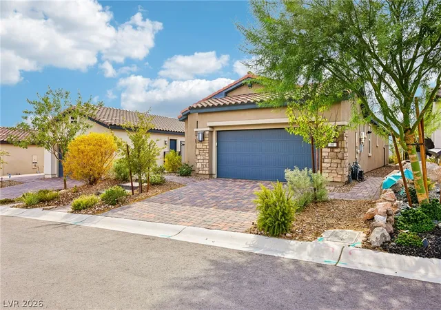 Photo 2 of Single family home for sale at 60 Stone Blf Ln, Henderson, NV 89011 | MLS# 2808350 | Listing updated on 2026-09-04