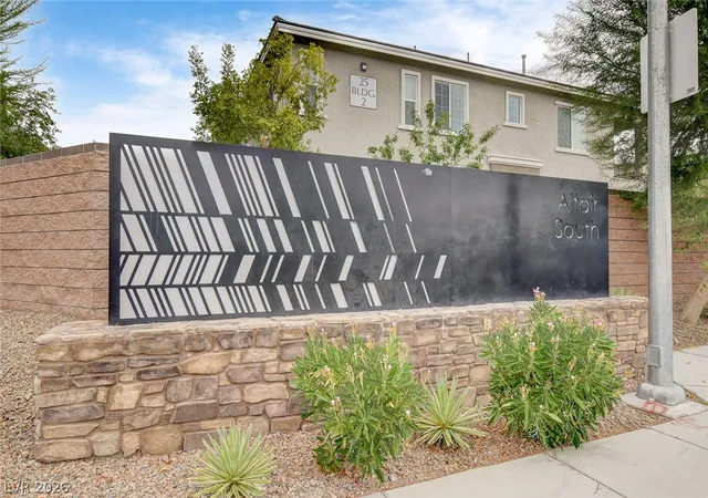 Listing Photo 2 - Condo for sale in building located at 25 Barbara Ln, Las Vegas, NV 89183 - Unit #82