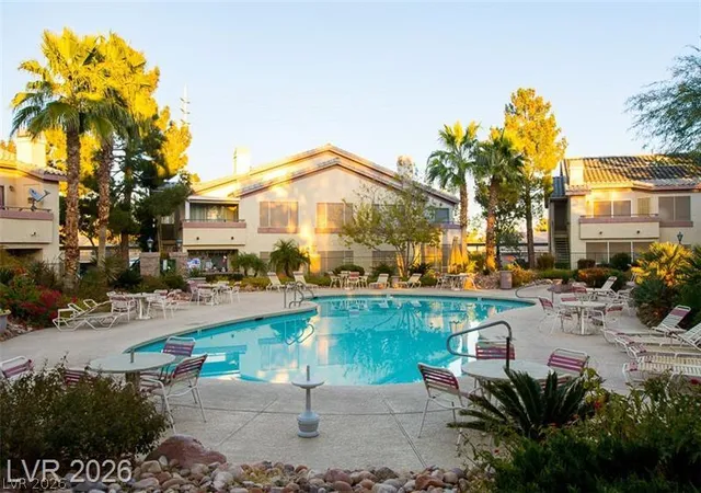 Listing Photo 4 - Condo for sale in building located at 5710 E Tropicana Blvd, Las Vegas, NV 89122 - Unit #1137