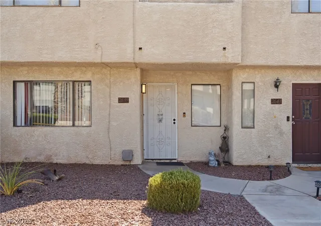 Photo 2 of Townhouse for sale at 2639 Aracatuba Ave, Las Vegas, NV 89121 | MLS# 2808118 | Listing updated on 2026-09-16