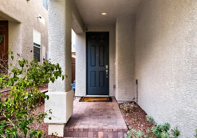 Photo 4 of Sale Pending at 10108 Trumbull Point Ct, Las Vegas, NV 89166 | MLS# 2807906 | Listing updated on 2026-10-05