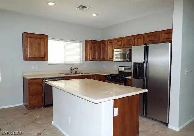 Photo 4 of Single family home for sale at 10825 Paradise Rd, Henderson, NV 89052 | MLS# 2806762 | Listing updated on 2026-09-23