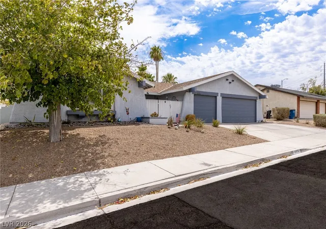 Photo 3 of Single family home for sale at 4476 Sunny Dunes Dr, Las Vegas, NV 89121 | MLS# 2806589 | Listing updated on 2026-08-31