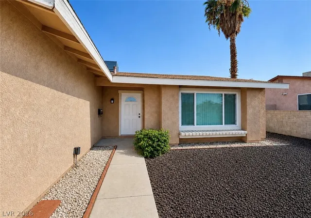 Photo 2 of Single family home for sale at 7121 Pleasant View Ave, Las Vegas, NV 89147 | MLS# 2808985 | Listing updated on 2026-09-17