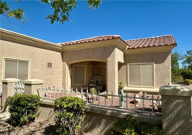 Photo 3 of Townhouse for sale at 10016 Heyfield Dr, Las Vegas, NV 89134 | MLS# 2807818 | Listing updated on 2026-09-05