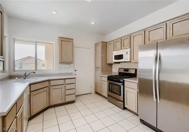 Photo 3 of Sale Pending at 1395 Kapelle St, Henderson, NV 89052 | MLS# 2808674 | Listing updated on 2026-10-05
