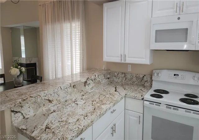 Photo 4 of Townhouse for sale at 2701 Ferrin Rd, Las Vegas, NV 89117 | MLS# 2808916 | Listing updated on 2026-09-22