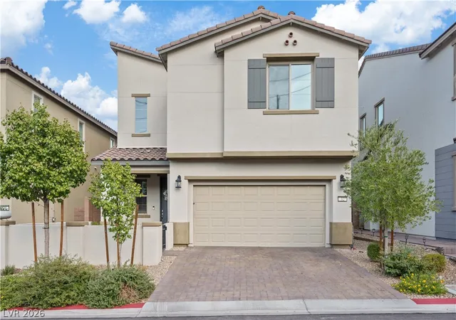 Photo 1 of Single family home for sale at 32 Verde Rosa Dr, Henderson, NV 89011 | MLS# 2808439 | Listing updated on 2026-10-04