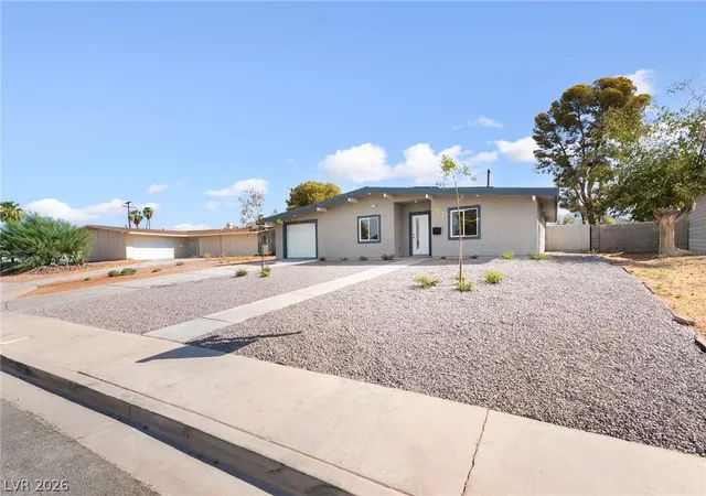 Photo 3 of Sale Pending at 2542 Masters Cir, Las Vegas, NV 89142 | MLS# 2805655 | Listing updated on 2026-09-03