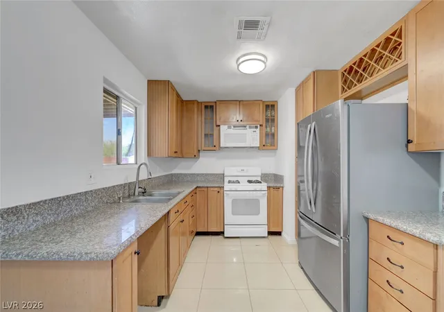 Photo 4 of Single family home for sale at 246 Meyers Ave, Henderson, NV 89015 | MLS# 2809400 | Listing updated on 2026-09-05