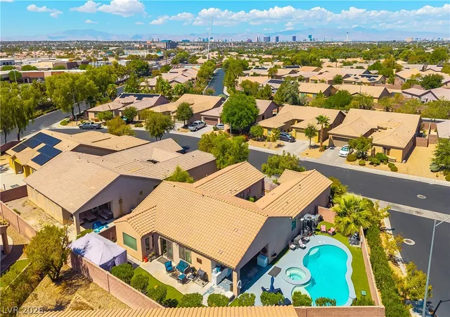 Photo 2 of Sale Pending at 4064 Russian Rider Dr, Las Vegas, NV 89122 | MLS# 2809354 | Listing updated on 2026-09-08