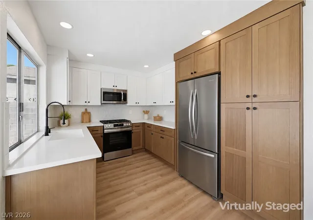Photo 3 of Single family home for sale at 7275 Bridgeview Ave, Las Vegas, NV 89147 | MLS# 2809013 | Listing updated on 2026-09-04