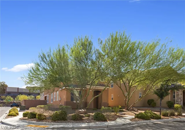 Photo 3 of Single family home for sale at 2352 Via Alicante, Henderson, NV 89044 | MLS# 2808918 | Listing updated on 2026-09-28