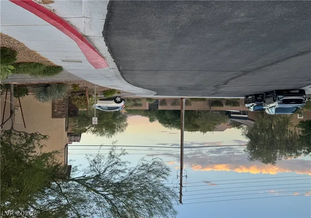Photo 4 of Single family home for sale at 55 Canopus Ridge Way, Las Vegas, NV 89183 | MLS# 2809493 | Listing updated on 2026-09-04
