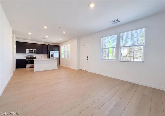 Photo 3 of Single family home for sale at 313 Crescent Glow Ln, Henderson, NV 89015 | MLS# 2809446 | Listing updated on 2026-09-10