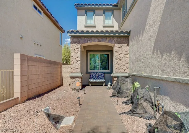 Photo 4 of Single family home for sale at 260 Jessica Grv St, Henderson, NV 89015 | MLS# 2809736 | Listing updated on 2026-09-08