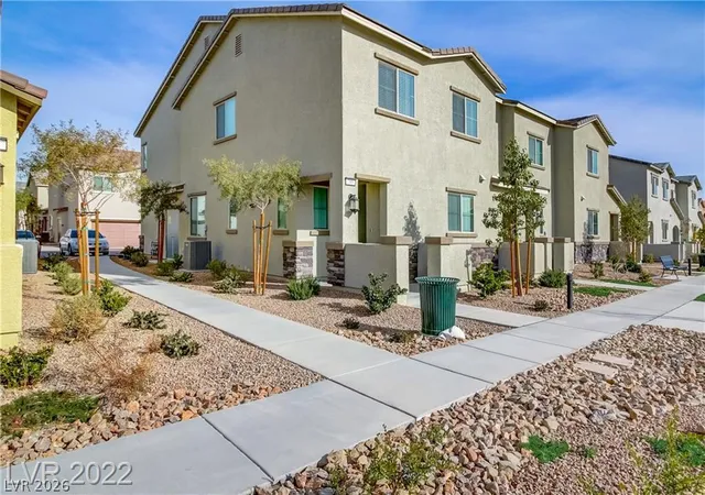Photo 4 of Townhouse for sale at 825 Spring Ests Ave, North Las Vegas, NV 89086 | MLS# 2809977 | Listing updated on 2026-09-12