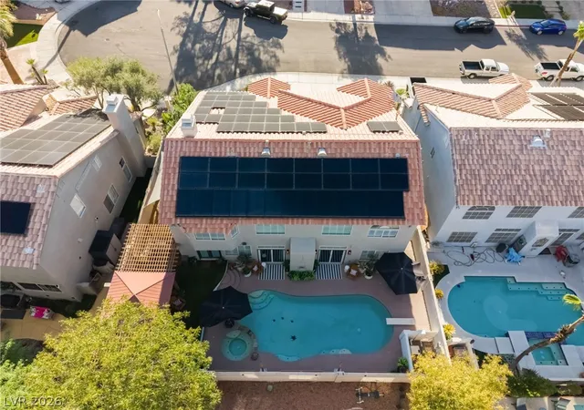 Photo 66 of Sale Pending at 6 Oak Holw Ct, Henderson, NV 89074 | MLS# 2809535 | Listing updated on 2026-08-31