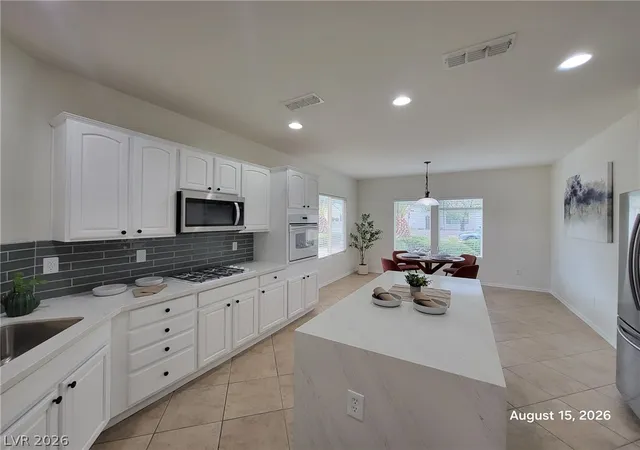 Photo 2 of Single family home for sale at 2116 Twin Fls Dr, Henderson, NV 89044 | MLS# 2809789 | Listing updated on 2026-09-19