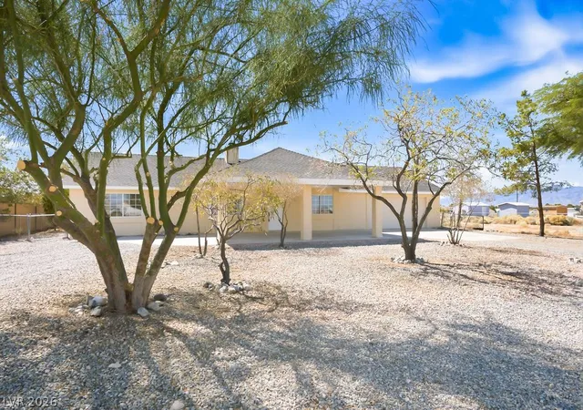 Photo 2 of Single family home for sale at 819 Mount Charleston Dr, Pahrump, NV 89048 | MLS# 2810368 | Listing updated on 2026-09-22