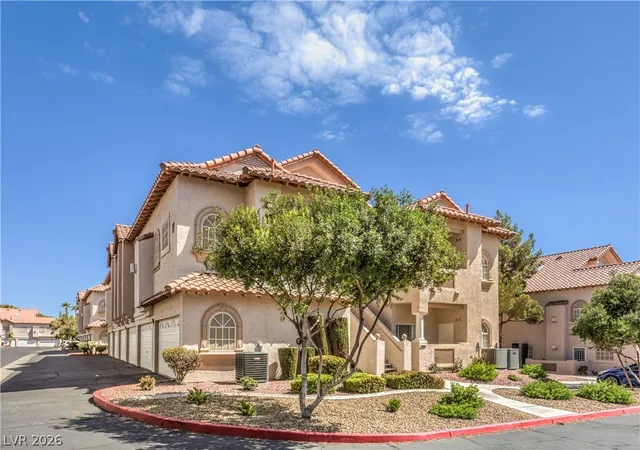Photo 2 of Condo for sale at 2925 Wigwam Pkwy #1724, Henderson, NV 89074 | MLS# 2810291 | Listing updated on 2026-09-11