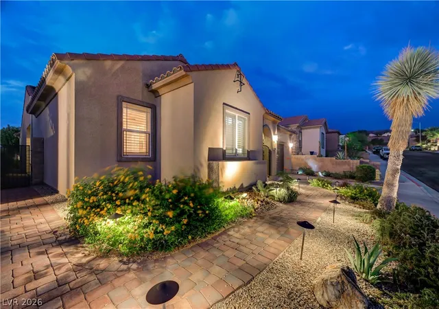 Photo 4 of Single family home for sale at 2586 Kinghorn Pl, Henderson, NV 89044 | MLS# 2810619 | Listing updated on 2026-09-10
