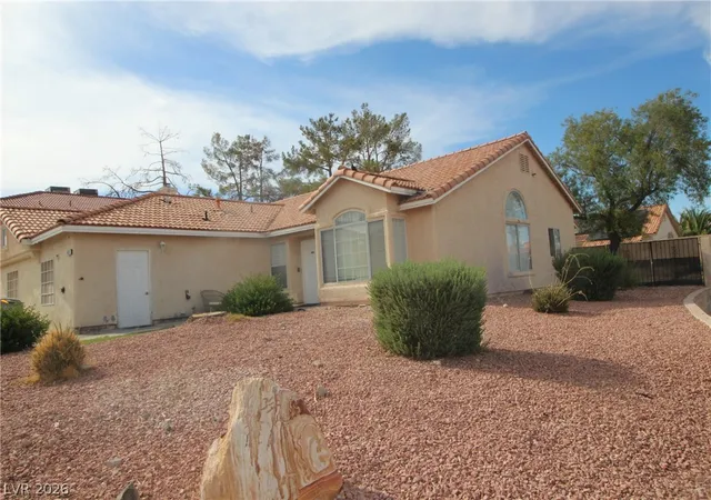 Photo 1 of Sale Pending at 6428 Crystal Dew Dr, Las Vegas, NV 89118 | MLS# 2810177 | Listing updated on 2026-09-01