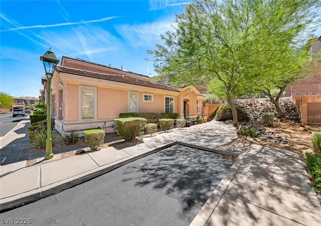 Photo 3 of Townhouse for sale at 675 Solitude Point Ave, Henderson, NV 89012 | MLS# 2810097 | Listing updated on 2026-09-09
