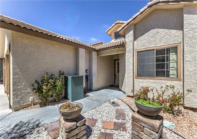 Photo 3 of Sale Pending at 5736 Colwood Ln, Las Vegas, NV 89130 | MLS# 2810249 | Listing updated on 2026-09-25