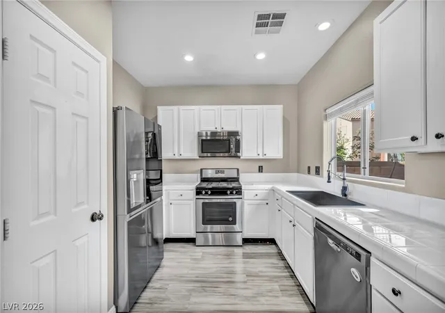 Photo 3 of Single family home for sale at 5531 Nickel Ridge Wy, Las Vegas, NV 89122 | MLS# 2809942 | Listing updated on 2026-09-02