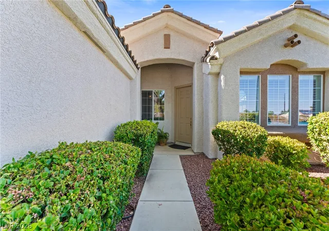 Photo 3 of Single family home for sale at 2141 Arpeggio Ave, Henderson, NV 89052 | MLS# 2810767 | Listing updated on 2026-09-12