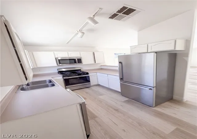 Photo 2 of Sale Pending at 5222 Jewel Canyon Dr, Las Vegas, NV 89122 | MLS# 2810844 | Listing updated on 2026-09-08