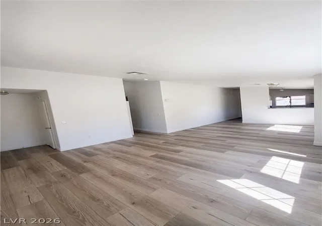 Photo 3 of Sale Pending at 5222 Jewel Canyon Dr, Las Vegas, NV 89122 | MLS# 2810844 | Listing updated on 2026-09-08