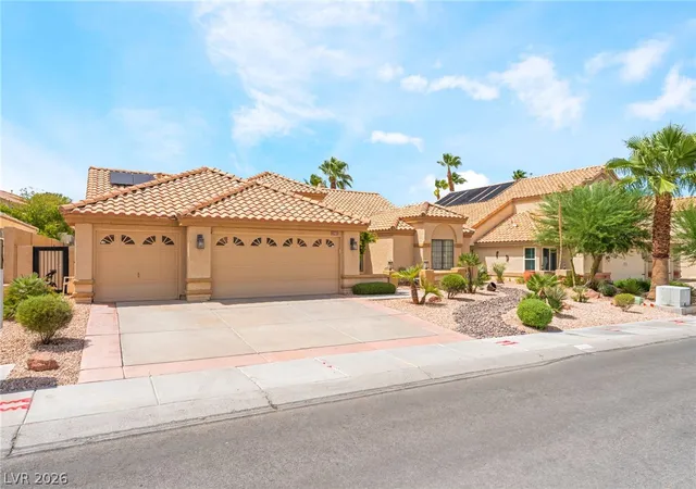 Photo 3 of Single family home for sale at 2305 Bear Valley St, Las Vegas, NV 89128 | MLS# 2810917 | Listing updated on 2026-09-08