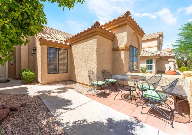 Photo 4 of Single family home for sale at 2305 Bear Valley St, Las Vegas, NV 89128 | MLS# 2810917 | Listing updated on 2026-09-08