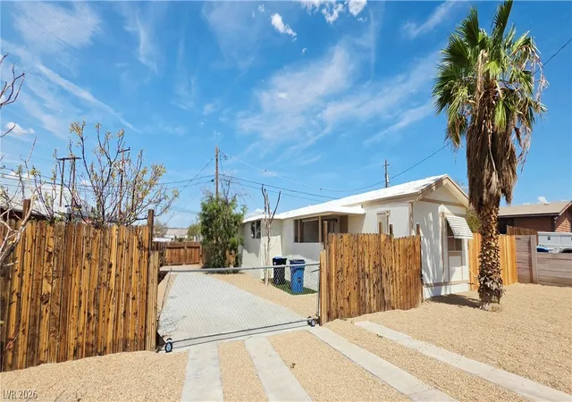 Photo 1 of Manufactured home for sale at 183 Mojave Ln, Henderson, NV 89015 | MLS# 2811061 | Listing updated on 2026-10-03