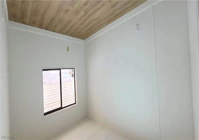Photo 4 of Manufactured home for sale at 183 Mojave Ln, Henderson, NV 89015 | MLS# 2811061 | Listing updated on 2026-10-03