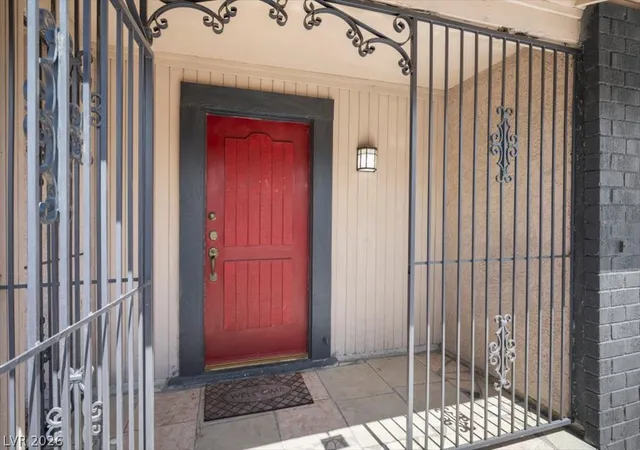Photo 3 of Sale Pending at 5132 Springland St, Las Vegas, NV 89146 | MLS# 2811316 | Listing updated on 2026-10-05