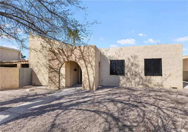 Photo 4 of Townhouse for sale at 4304 Devlin Green Ct, Las Vegas, NV 89110 | MLS# 2811403 | Listing updated on 2026-09-08