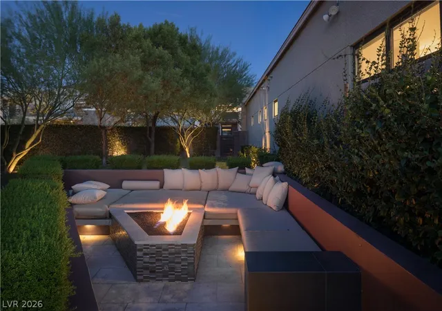 Photo 3 of Single family home for sale at 2192 Overlook Canyon Ln, Henderson, NV 89052 | MLS# 2811376 | Listing updated on 2026-09-03
