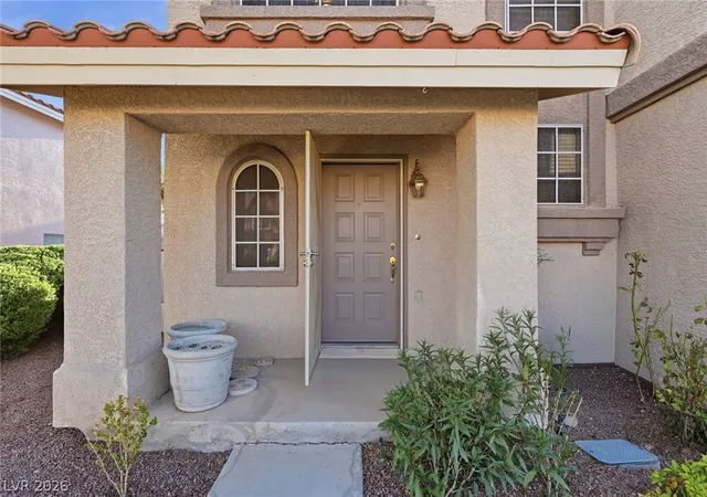 Photo 2 of Single family home for sale at 937 Plantation Acres St, Henderson, NV 89014 | MLS# 2811111 | Listing updated on 2026-09-14