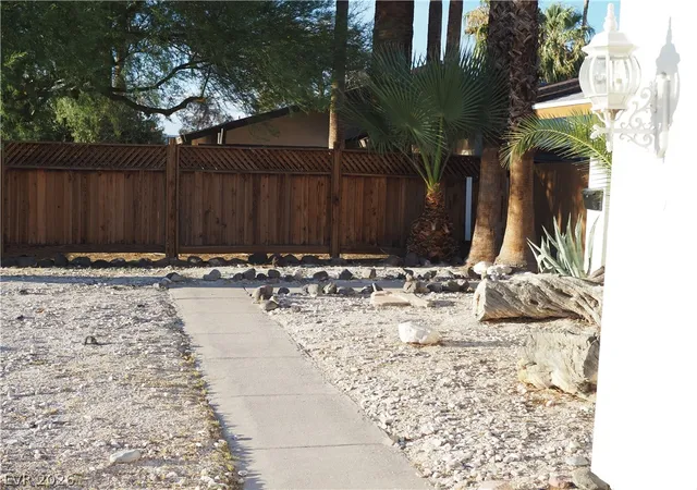 Photo 4 of Single family home for sale at 5180 S Burnham Ave, Las Vegas, NV 89119 | MLS# 2809815 | Listing updated on 2026-09-04